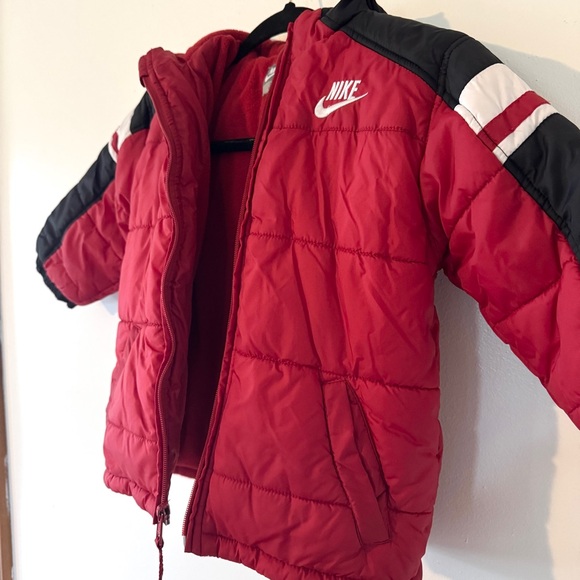 Toddler Boy Nike winter jacket size 4 - Picture 4 of 6